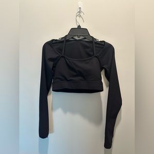 NWOT Black Ribbed Halara Sleeved Workout Top / Bra